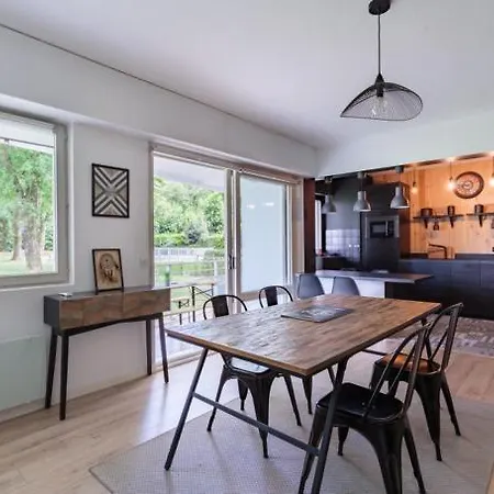 Apartment D'exception Proche Des Commerces Avec Piscine